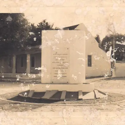 Workers Square Backround Miti Miwiri 1966